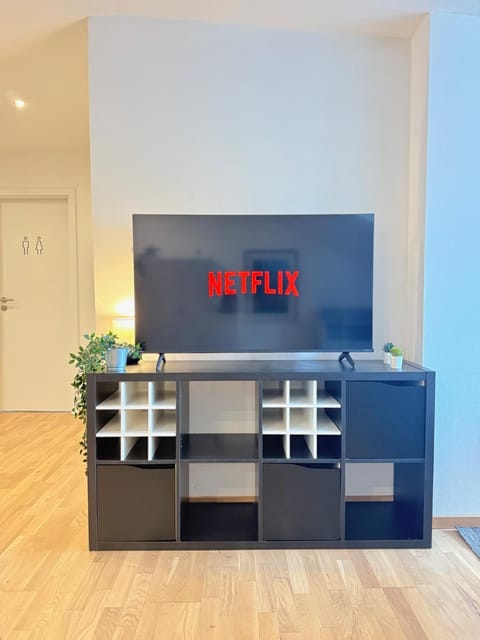 Communal lounge/ TV room, TV and multimedia