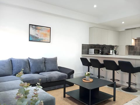 Kitchen or kitchenette, Living room, Seating area