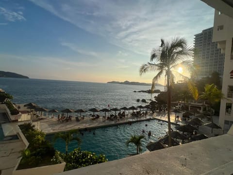 Suite con acceso a playa y vista espectacular Apartment hotel in Acapulco