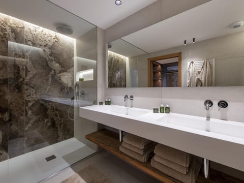 Chalet Alena aux Gets - 6 chambres, sauna, garage privé - FR-1-671-295 Chalet in Les Gets