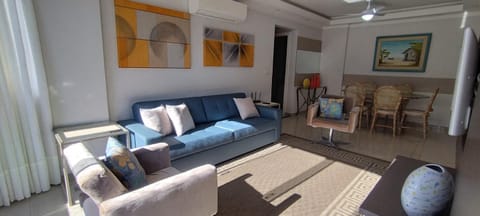 Living room, Seating area, air conditioner