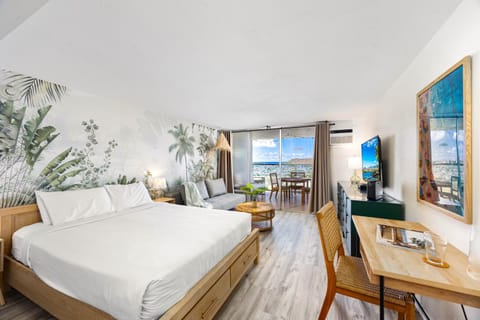 Bed, TV and multimedia, Other, Bedroom
