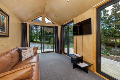 Tiny on Access Bed and Breakfast in Northland