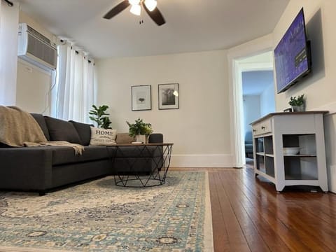 Historic Ludlow Apt B House in Covington