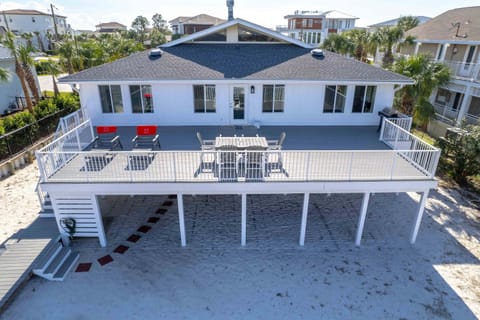 Harbor Seahorse - Outdoor Deck & Boat Dock House in Destin