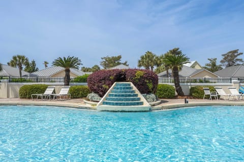Private Beach & Community Pool House in Miramar Beach