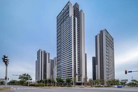 Property building, Day, Location