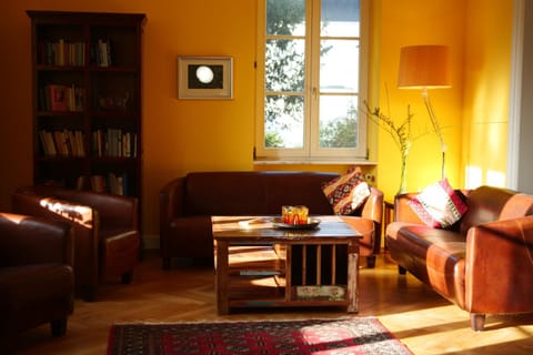 Living room, Lounge or bar, Seating area