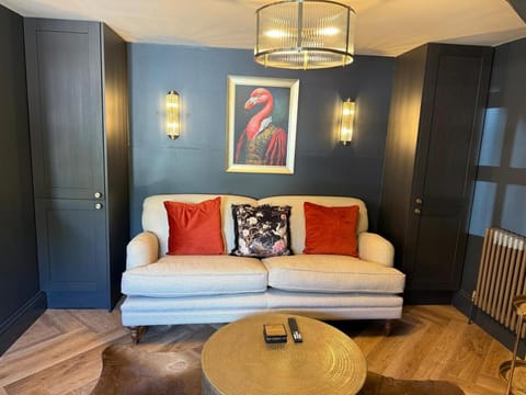 Charming Cottage in heart of town House in Christchurch