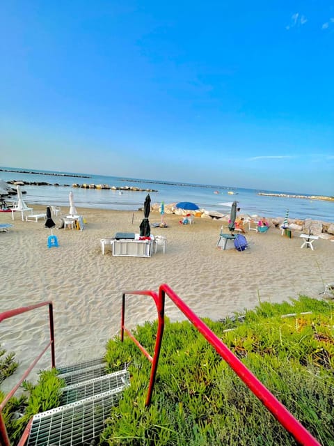 Day, Natural landscape, Beach, Sea view, sunbed