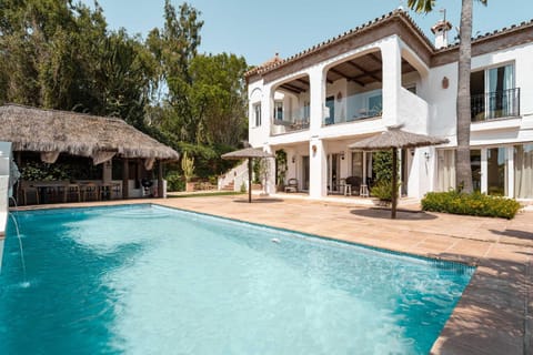 Villa Los Olivos Boho Style Pool Tranquile Villa in Marbella