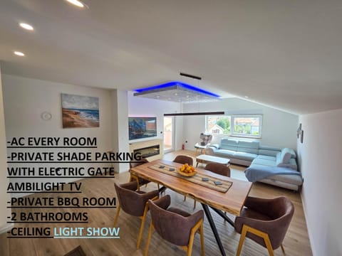 Bed, TV and multimedia, Living room, Photo of the whole room, Dining area