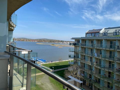 Property building, Balcony/Terrace, Beach, Sea view
