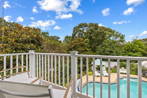 Patio, Day, Natural landscape, Garden, View (from property/room), Balcony/Terrace, Garden view, Pool view, Swimming pool, sunbed