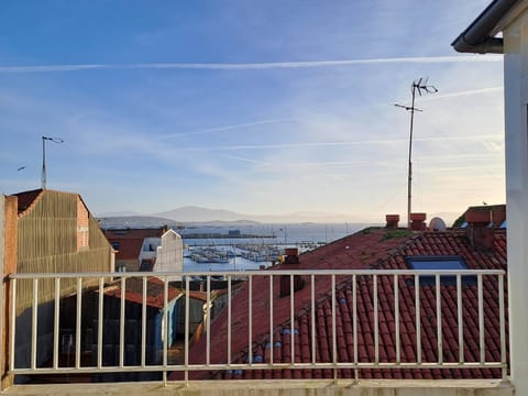 View (from property/room), Balcony/Terrace, Sea view