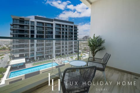 Day, Balcony/Terrace, Pool view