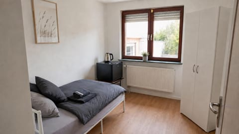 Bed, Bedroom, wardrobe