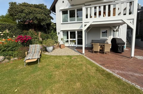 Property building, Guests, Garden view