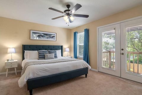 Large 3 bedroom with King Bed House in Winter Park