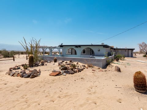 Property building, Day, Natural landscape