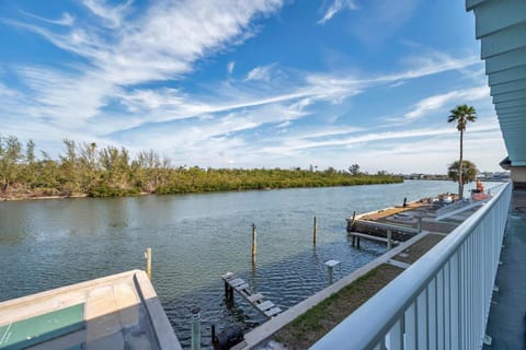 Belleview Gulf Condo 381 House in Redington Shores