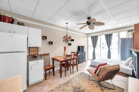 Belleview Gulf Condo 381 House in Redington Shores