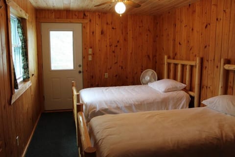 Cabin 12 Cabin in Minnesota