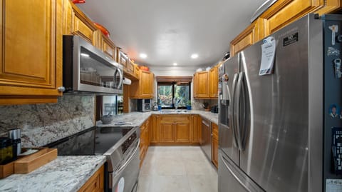 Coffee/tea facilities, Communal kitchen, dishwasher