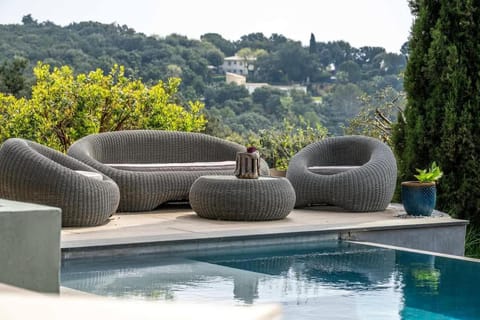 Magnifique villa avec piscine House in Valbonne