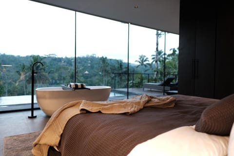 Bed, Natural landscape, Photo of the whole room, Bedroom, Bath