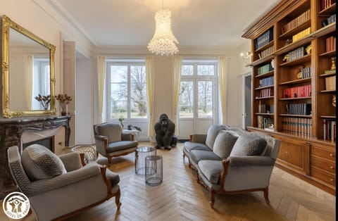 Property building, Living room