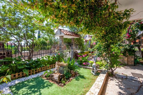 dolphin apartment Apartment in Halkidiki