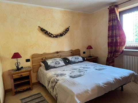 We are 4810 Chalet Le Piolet Apartment in Courmayeur