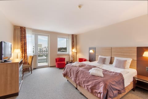 Communal lounge/ TV room, TV and multimedia, Evening entertainment, Bedroom