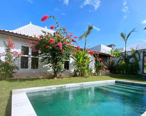 Property building, Spring, Day, Garden, Garden view, Pool view, Swimming pool