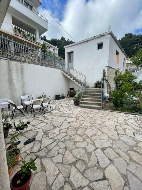 Cool room in Authentic Montenegro House Bed and Breakfast in Ulcinj