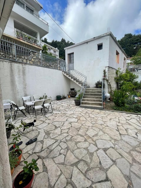 Cool room in Authentic Montenegro House Bed and Breakfast in Ulcinj