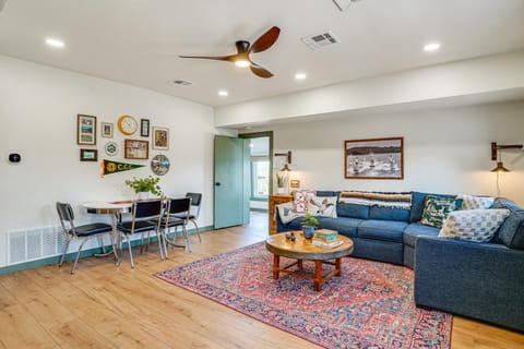 Lake View and Huge Deck Cozy Possum Kingdom Retreat House in Possum Kingdom Lake