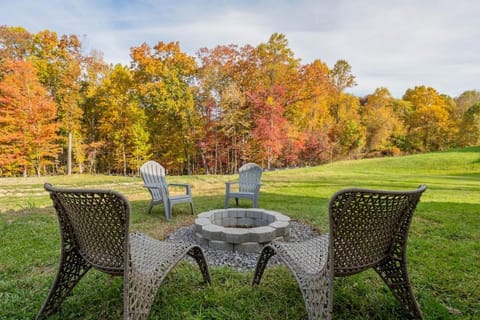 Day, Natural landscape, View (from property/room), Seating area