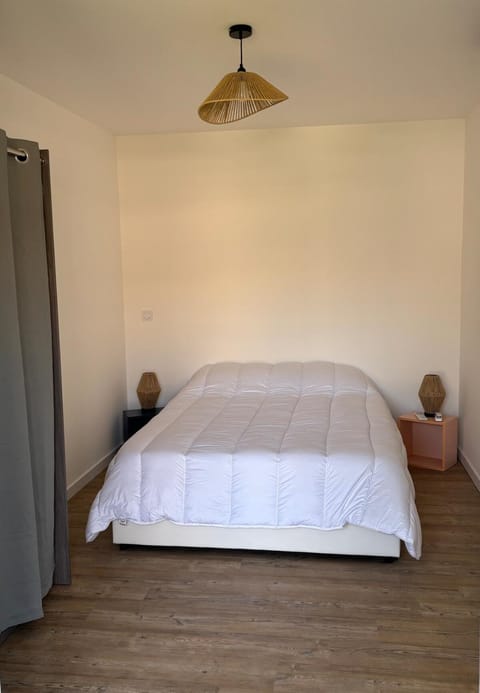 Appartement cosy 5 à 6 personnes proche mer Apartment in Six-Fours-les-Plages