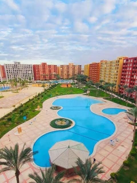 Property building, Swimming pool