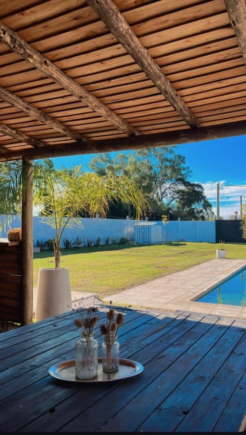Day, Garden view