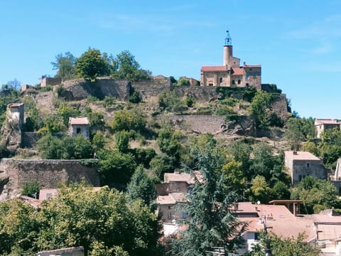 Nearby landmark, Natural landscape, Landmark view