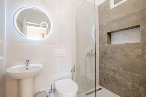 Shower, Toilet, Bathroom, bidet