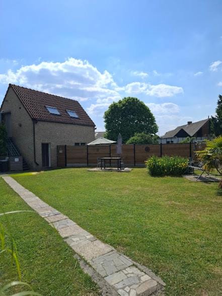 Property building, Garden, Garden