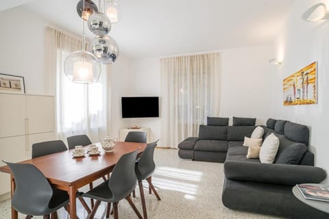 Central Cernobbio - Modern apartment Apartment in Cernobbio