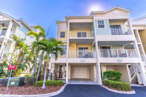 531 Little Harbor House in Ruskin