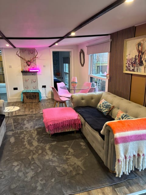 Stables 2bed farm stay private firepit bbq House in Hertford