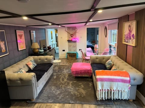 Stables 2bed farm stay private firepit bbq House in Hertford