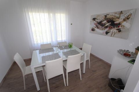 Casa Ermenegilda, 4,5-Zimmerhaus by HolAp SA House in Ascona